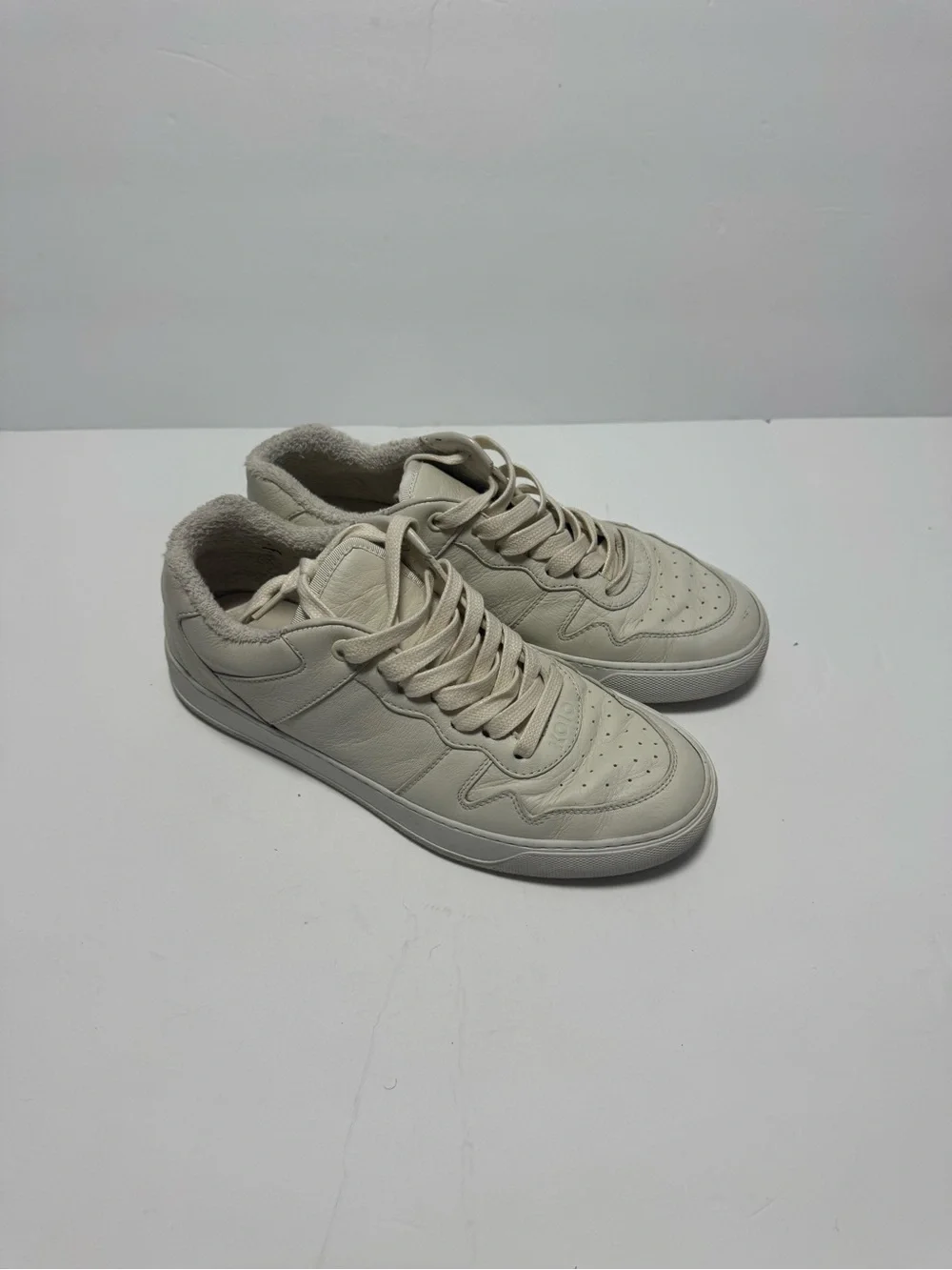 Koio Low top Leather Sneakers Size 8.5